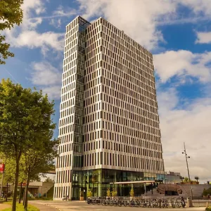 **** Otel Postillion Hollanda